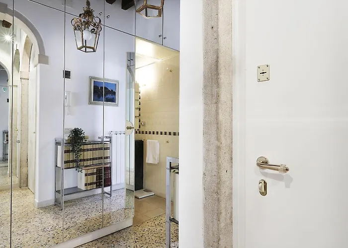 Guesthost - Casa Del Mandolino - Cozy Near The Station! Apartamento *