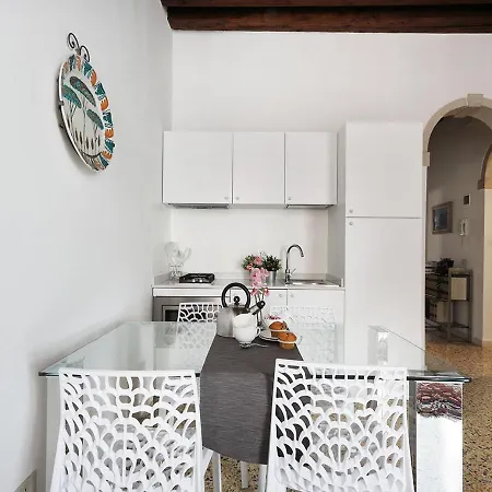 Casa Del Mandolino - Cozy Near The Station! ונציה